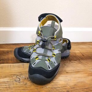 Northside Boys Sport Sandals Closed Toe Fisherman Size 4